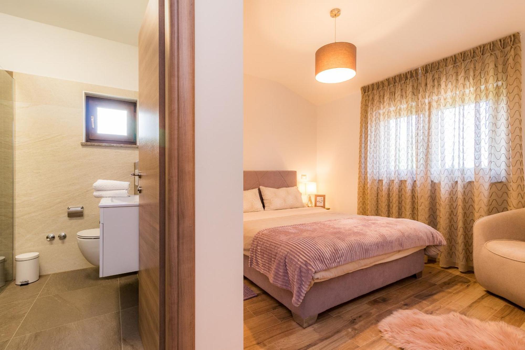 Villa Roma Near Pula For 6 People With Private Pool Jadreski ภายนอก รูปภาพ