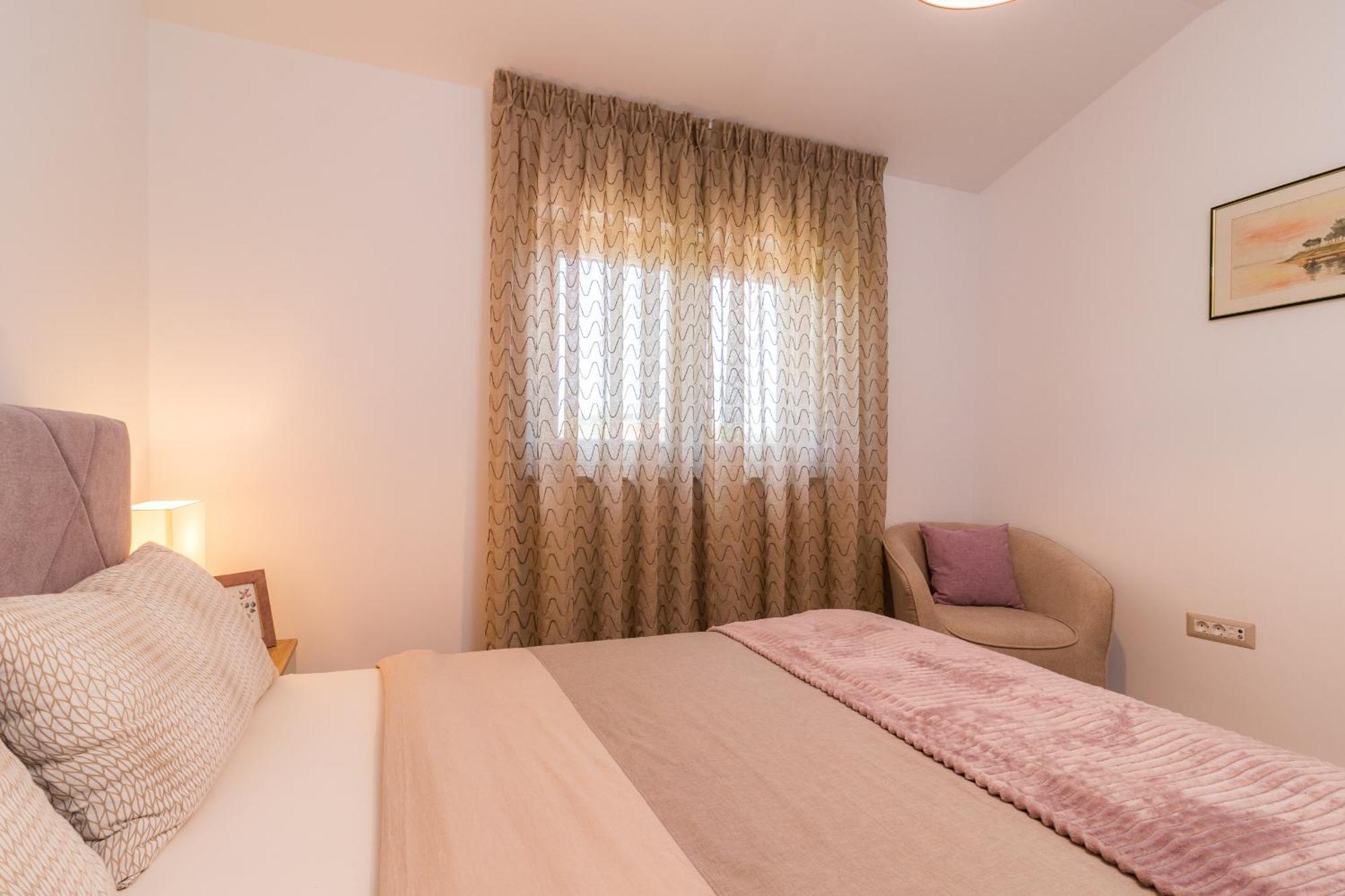 Villa Roma Near Pula For 6 People With Private Pool Jadreski ภายนอก รูปภาพ