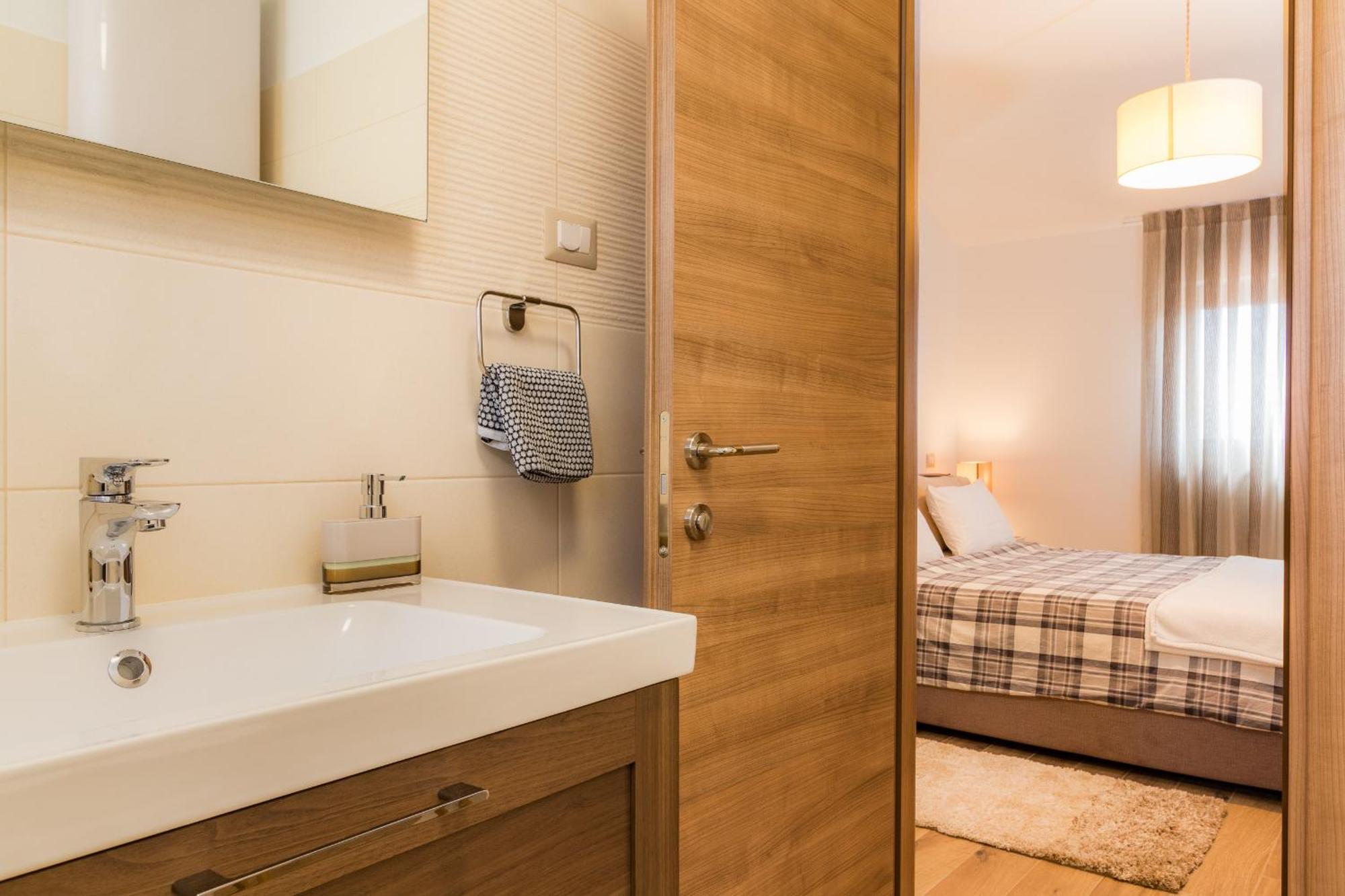 Villa Roma Near Pula For 6 People With Private Pool Jadreski ภายนอก รูปภาพ
