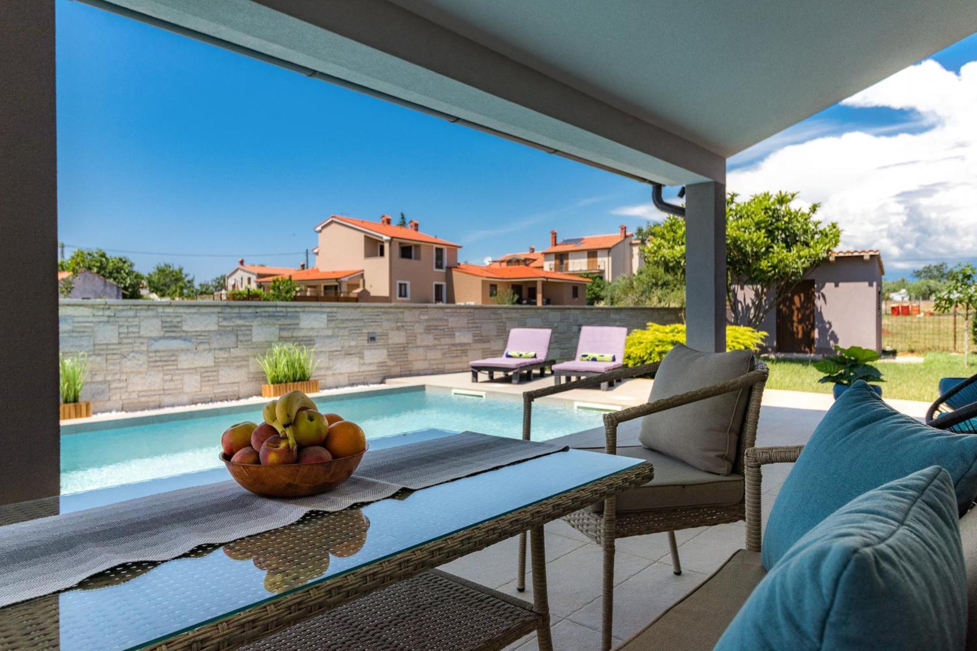 Villa Roma Near Pula For 6 People With Private Pool Jadreski ภายนอก รูปภาพ