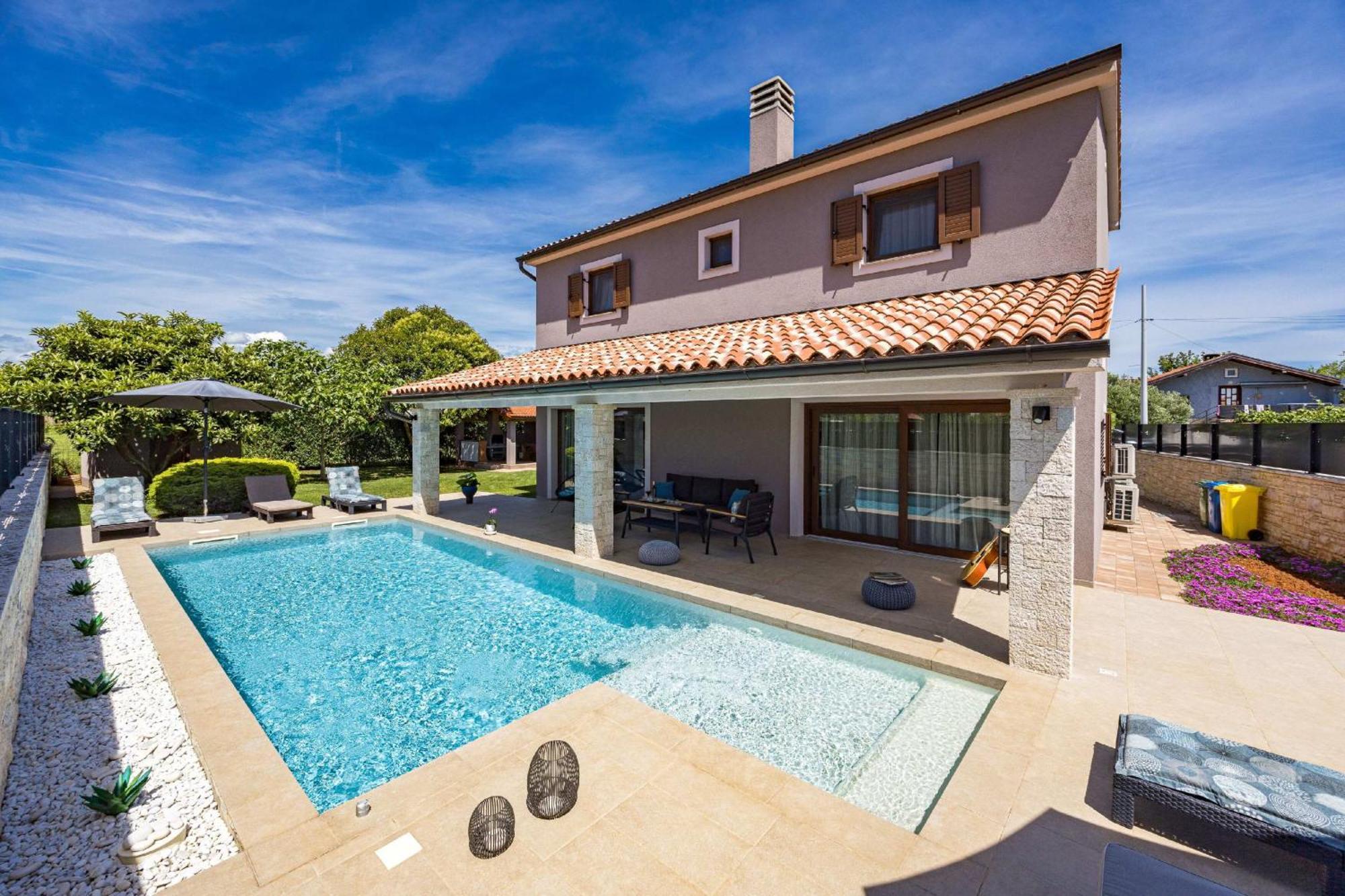 Villa Roma Near Pula For 6 People With Private Pool Jadreski ภายนอก รูปภาพ