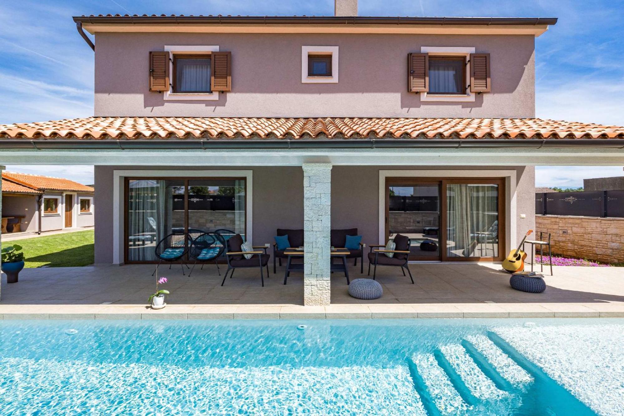 Villa Roma Near Pula For 6 People With Private Pool Jadreski ภายนอก รูปภาพ